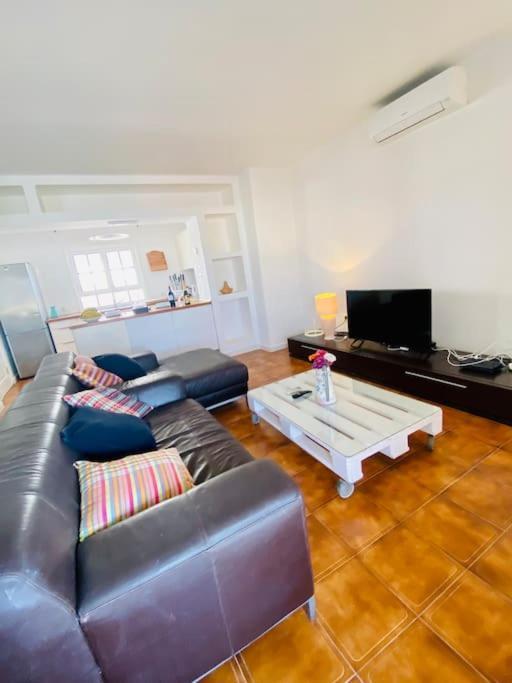 Villa Mango Тиас Экстерьер фото